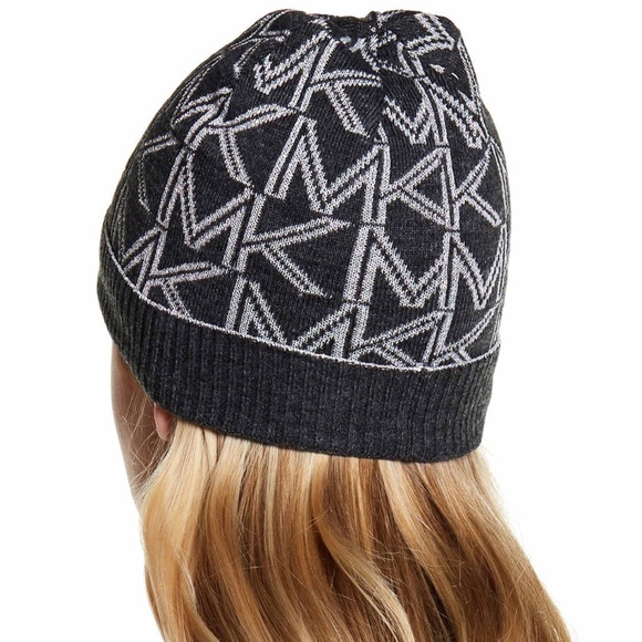 NWT MICHAEL Michael Kors Metallic Silver & Grey Foldover Beanie Hat - Picture 5 of 5